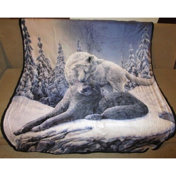 New Snow Kisses Wolf Wolves Plush Throw Gift Blanket Sherpa Lisa Parker SOFT NIP - Picture 2 of 5